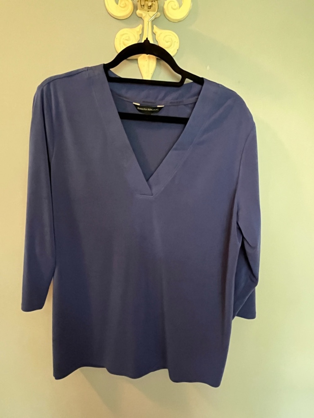 Banana Republic Deep Blue V-Neck Long Sleeve Top